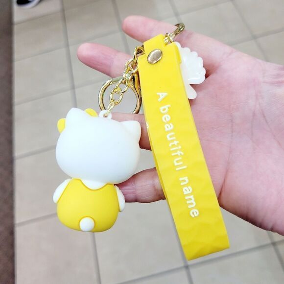 Brand New Yellow Hello Kitty Keychain - Picture 5 of 5